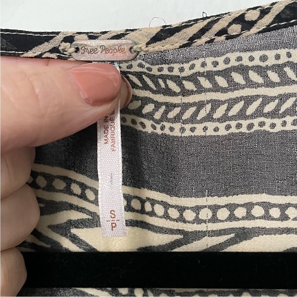 Free People ‘Feather In The Wind’ Top - Picture 10 of 11